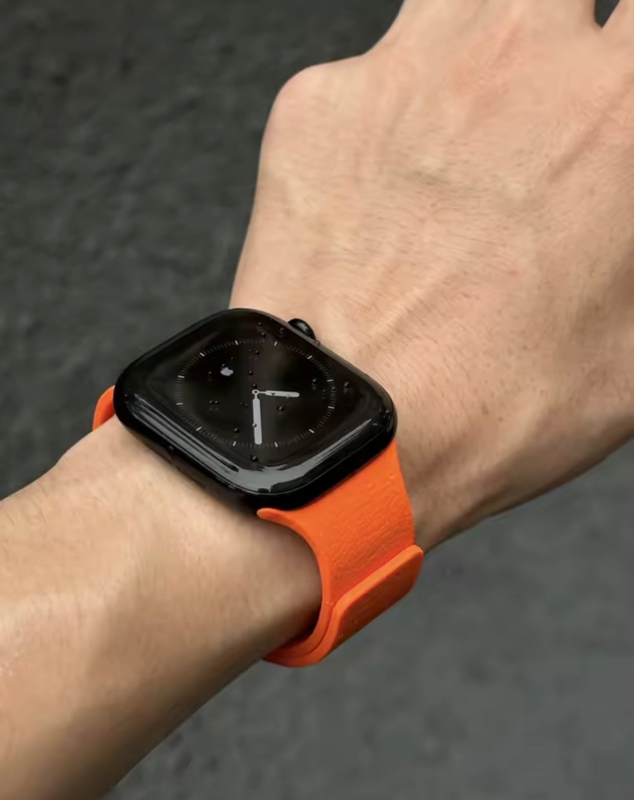 Lychee Grain Silicone Strap with Magnetic Snap