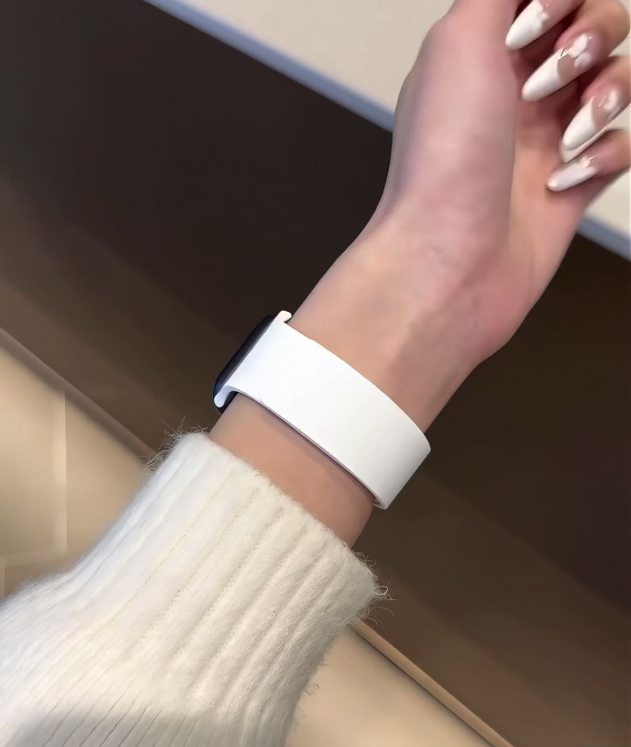 Two-Tone Lychee Grain Silicone Strap with Magnetic Snap